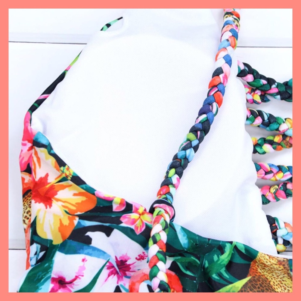 last one!!🏖BEAUTIFUL TROPICAL MONOKINI🏖 - Picture 6 of 6